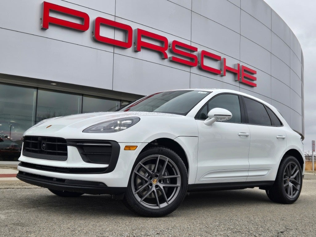 2026 Porsche Macan Base
