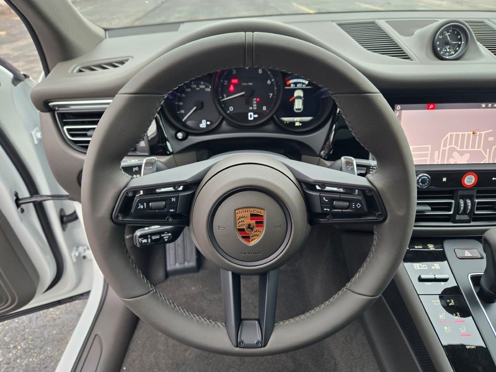 2026 Porsche Macan Base