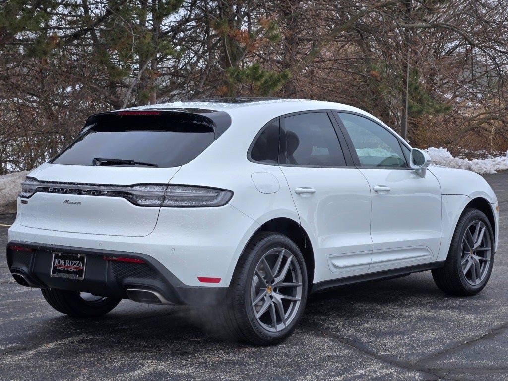 2026 Porsche Macan Base