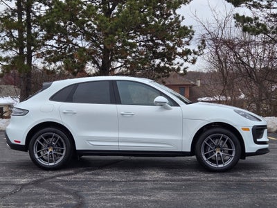 2026 Porsche Macan Base