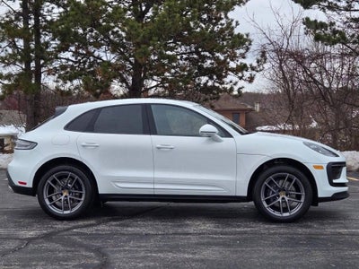 2026 Porsche Macan Base