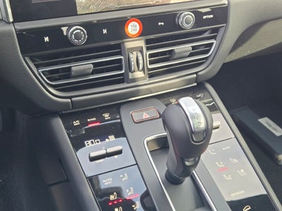 2026 Porsche Macan Base