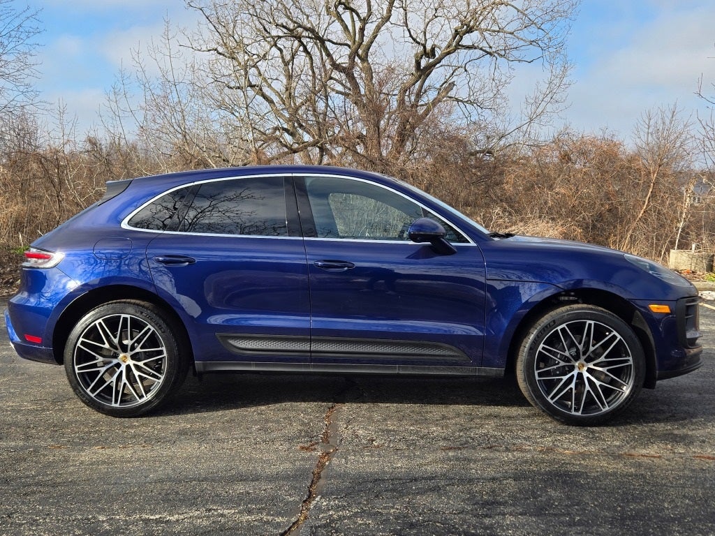 2026 Porsche Macan Base