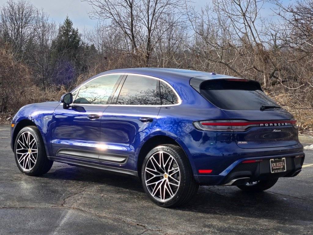 2026 Porsche Macan Base