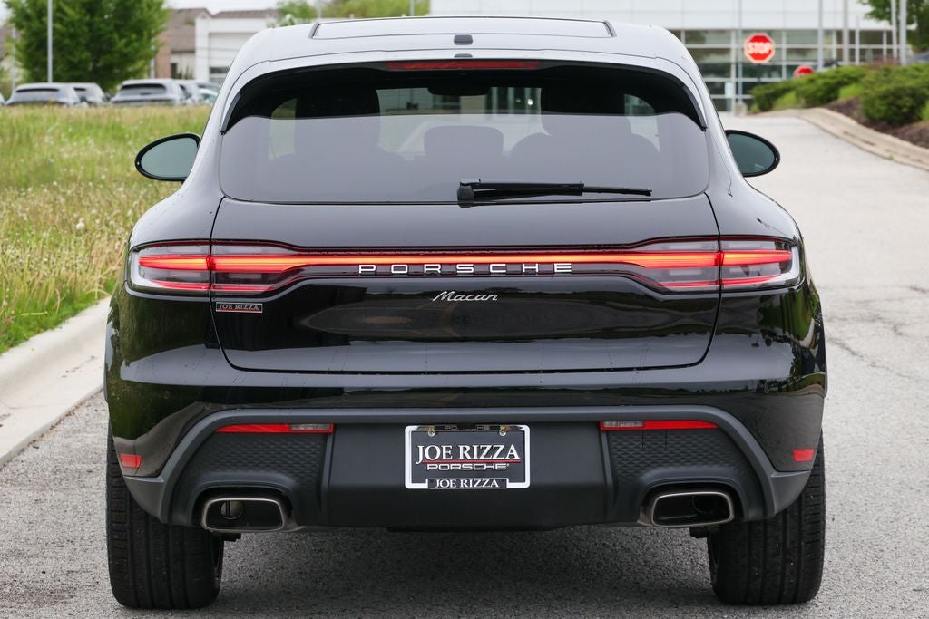 2026 Porsche Macan Base
