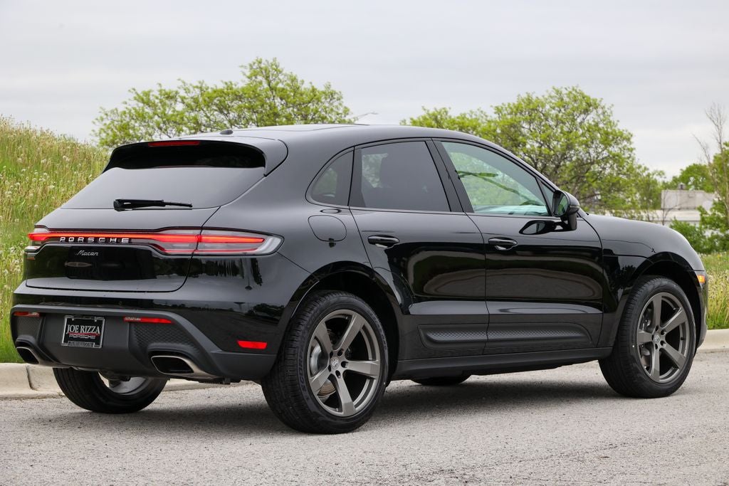 2026 Porsche Macan Base