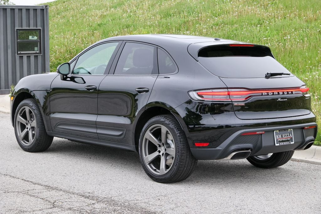2026 Porsche Macan Base