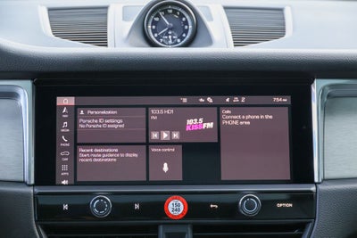 2026 Porsche Macan Base