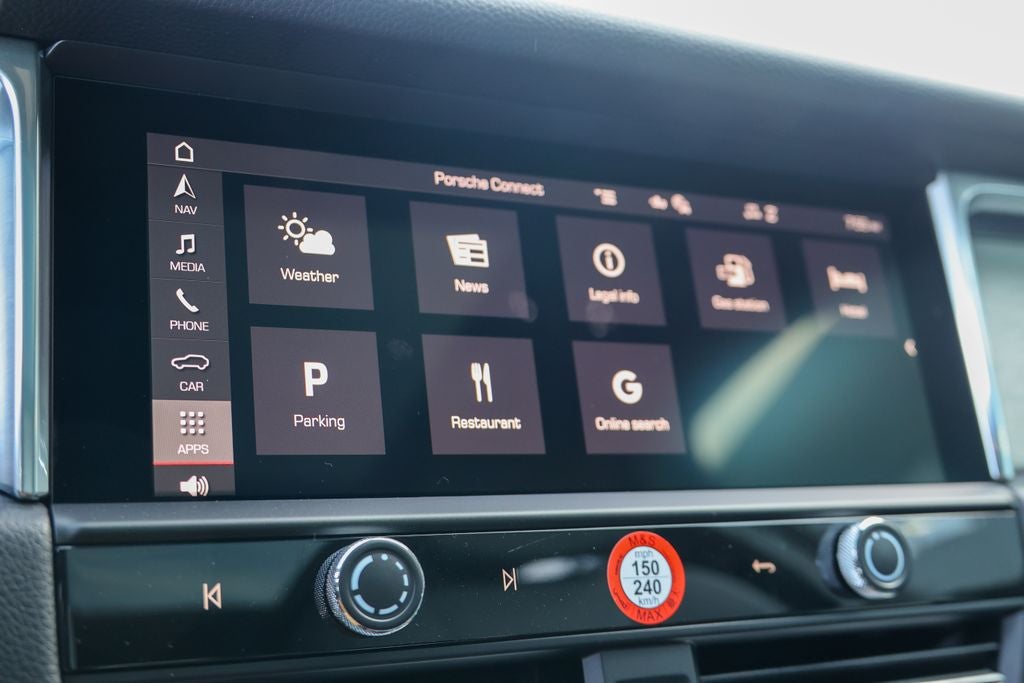 2026 Porsche Macan Base