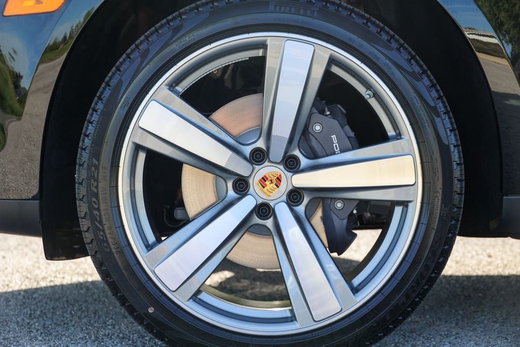 2026 Porsche Macan Base
