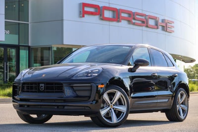 2026 Porsche Macan Base