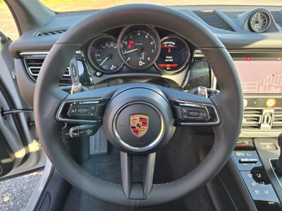 2026 Porsche Macan Base