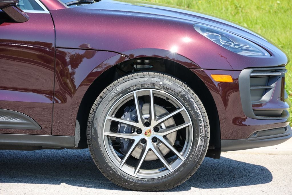2026 Porsche Macan Base