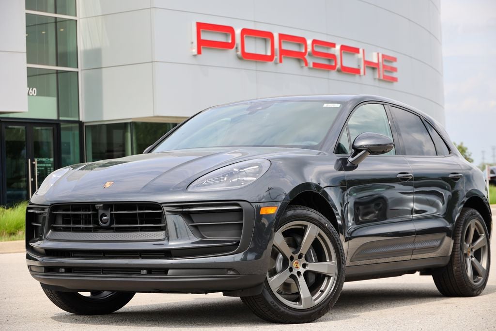 2026 Porsche Macan Base