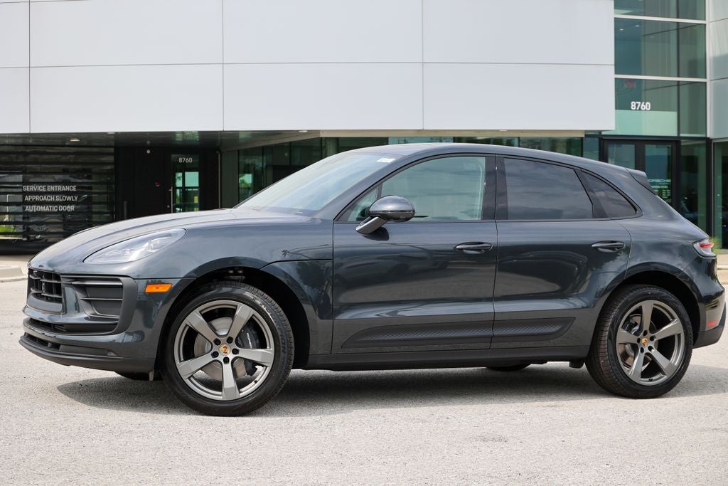 2026 Porsche Macan Base
