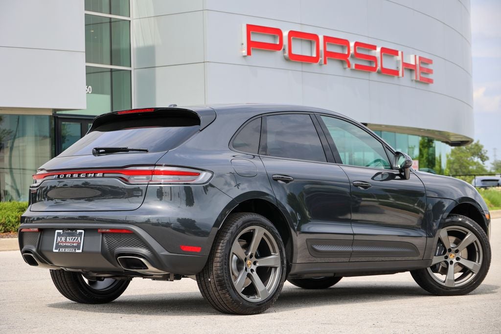 2026 Porsche Macan Base