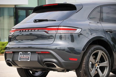 2026 Porsche Macan Base