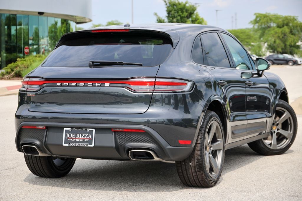 2026 Porsche Macan Base