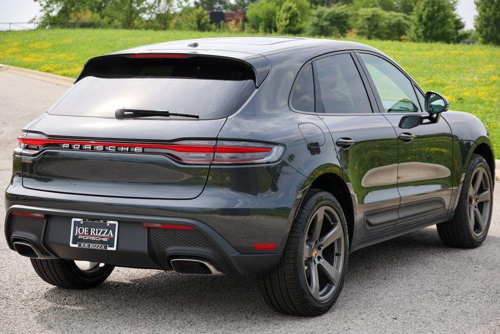 2026 Porsche Macan Base