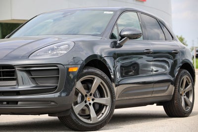 2026 Porsche Macan Base
