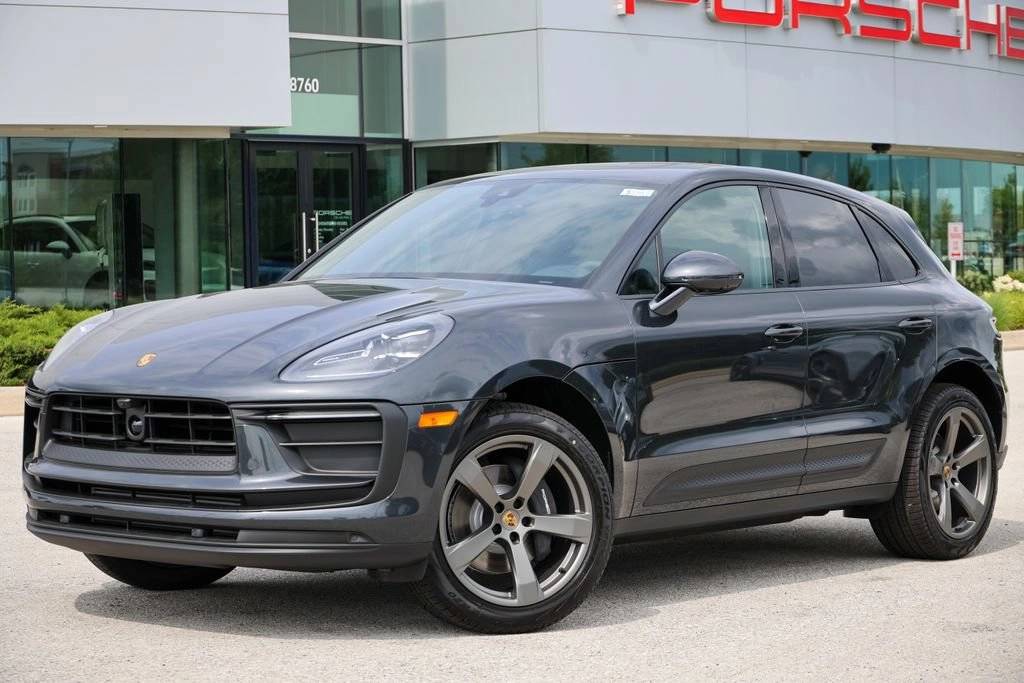 2026 Porsche Macan Base