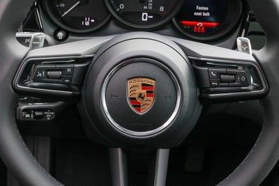 2026 Porsche Macan Base