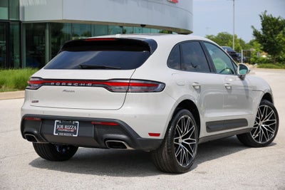2026 Porsche Macan Base