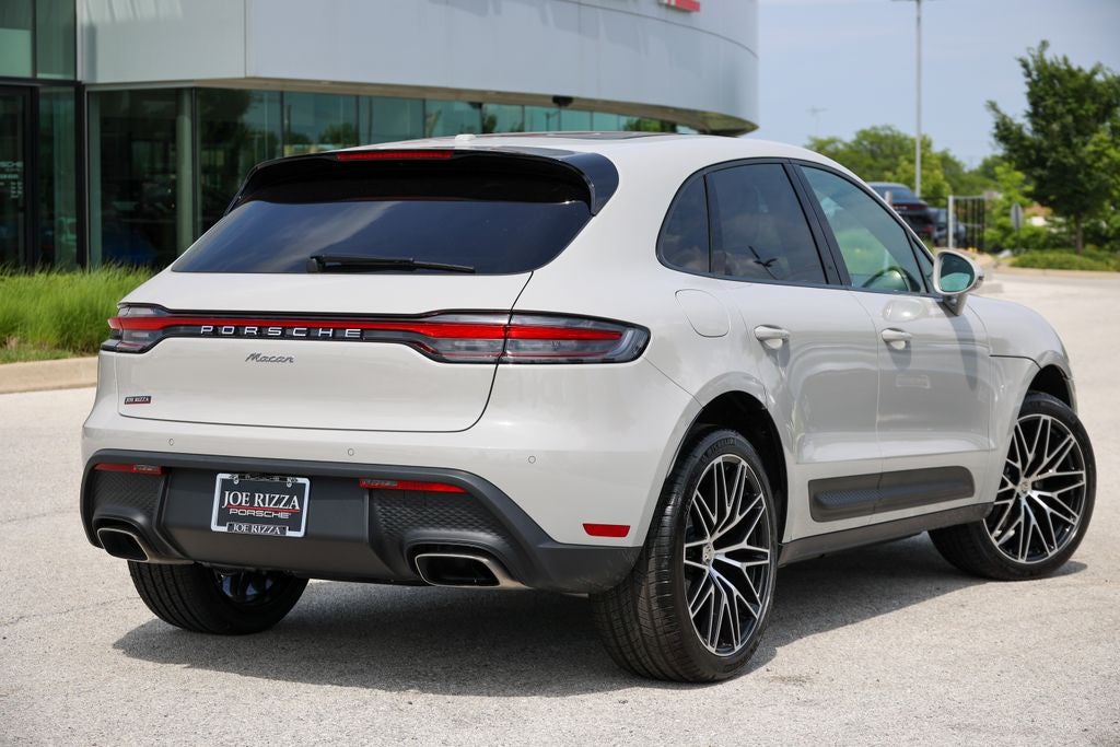 2026 Porsche Macan Base