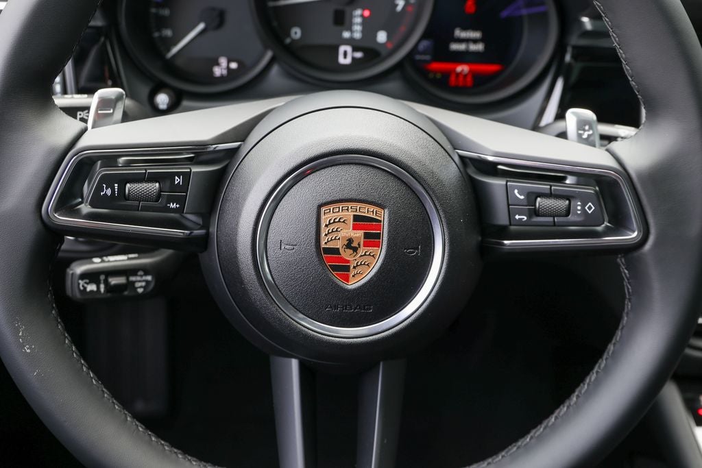 2026 Porsche Macan Base