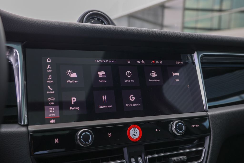 2026 Porsche Macan Base