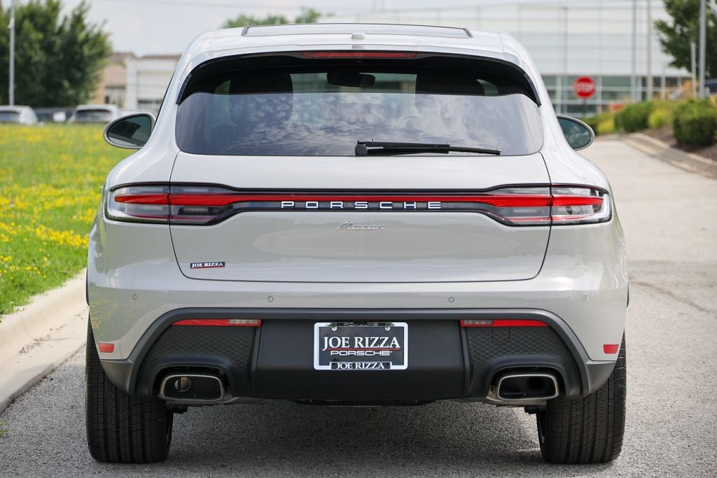 2026 Porsche Macan Base