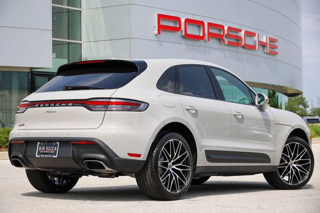 2026 Porsche Macan Base