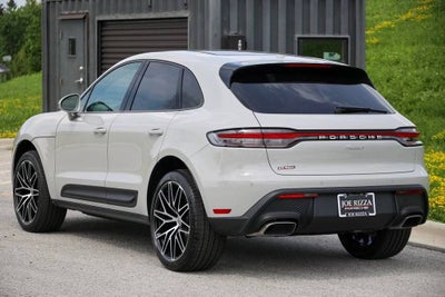 2026 Porsche Macan Base