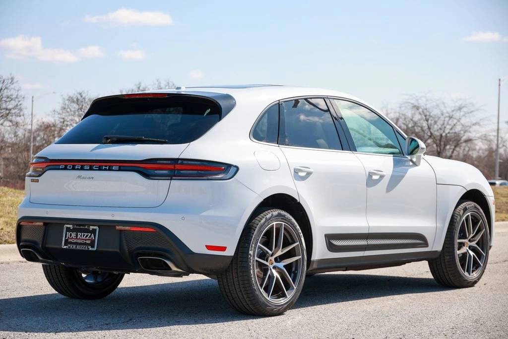 2026 Porsche Macan Base