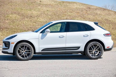 2026 Porsche Macan Base
