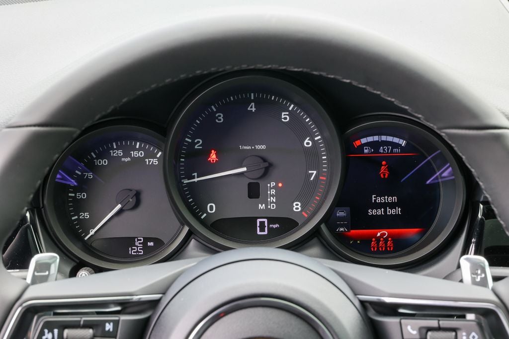2026 Porsche Macan Base