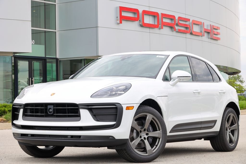 2026 Porsche Macan Base