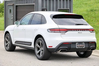 2026 Porsche Macan Base