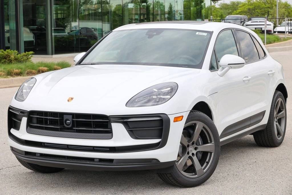 2026 Porsche Macan Base