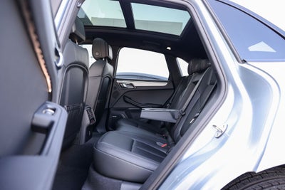 2026 Porsche Macan T
