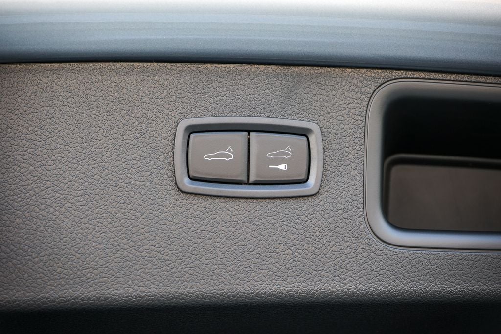 2026 Porsche Macan T