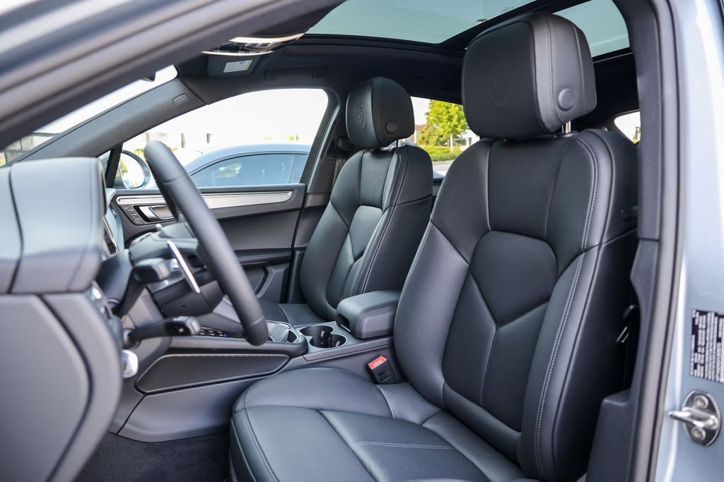 2026 Porsche Macan T