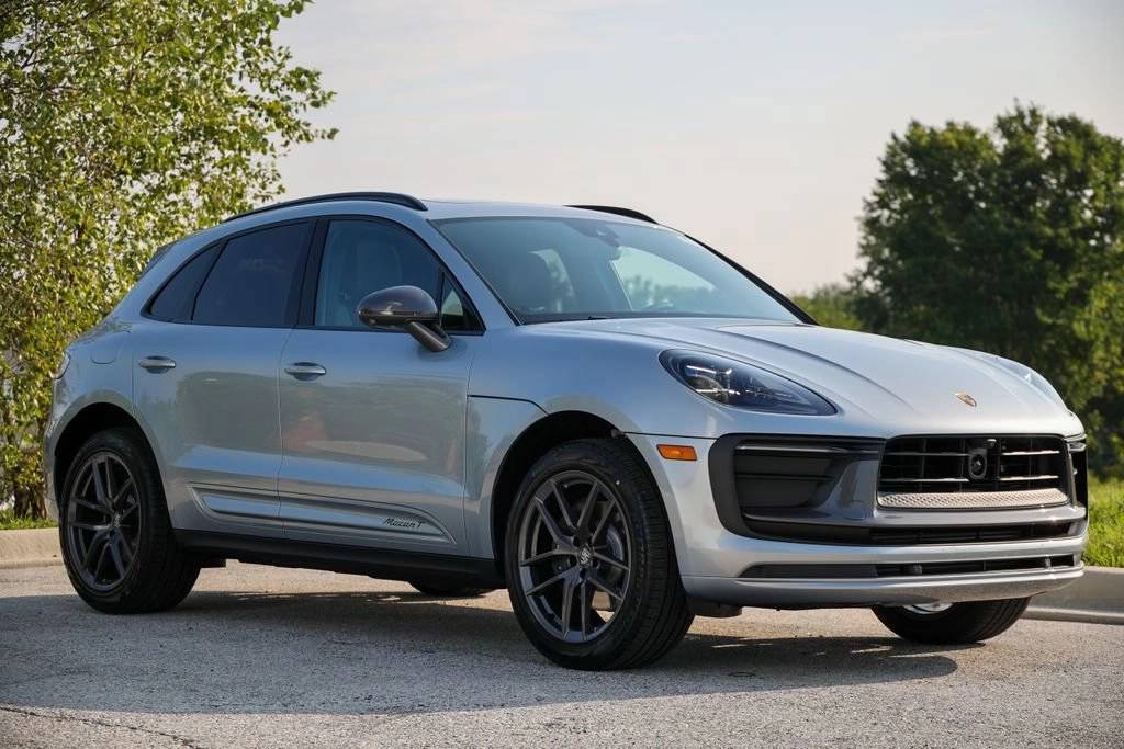 2026 Porsche Macan T
