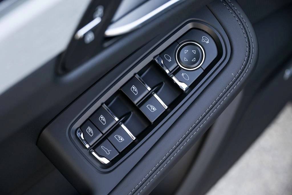 2026 Porsche Macan T