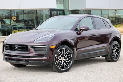 2026 Porsche Macan Base