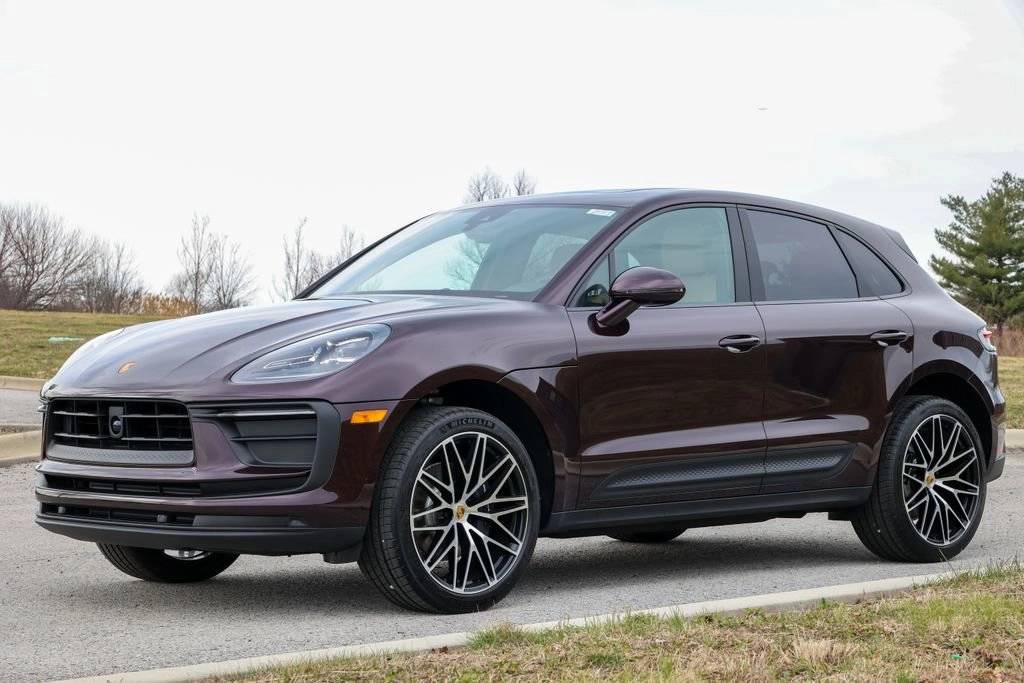 2026 Porsche Macan Base