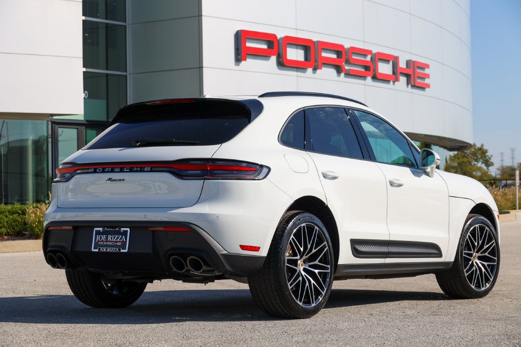 2026 Porsche Macan Base