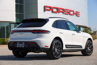 2026 Porsche Macan Base