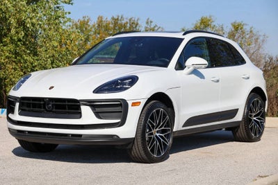 2026 Porsche Macan Base