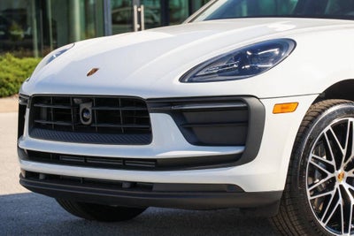 2026 Porsche Macan Base